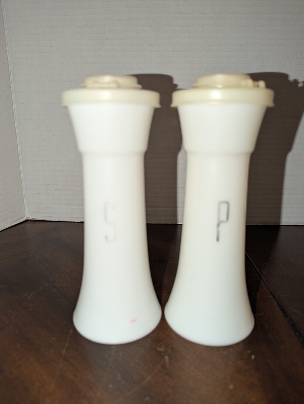 Vintafe Tupperware Salt And Pepper Shakers Large.